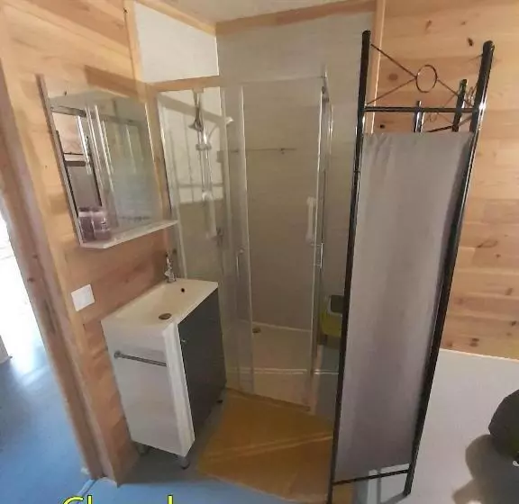 ベッドアンドブレックファースト Montagne Chambre D Hote