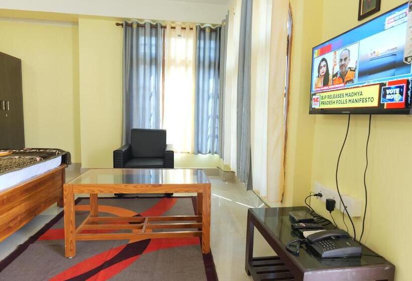 Bed and Breakfast The Transit Stay Guwati