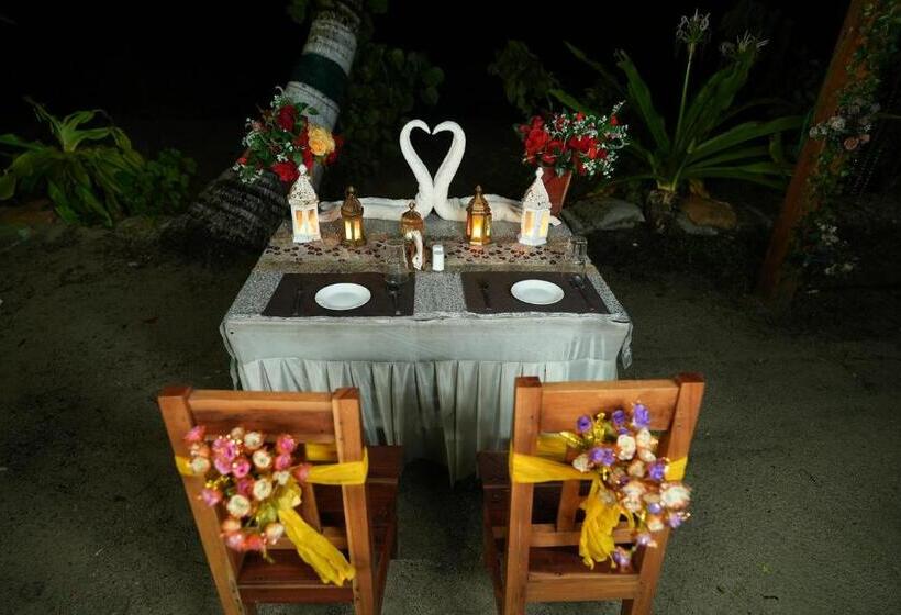 Hotel Havelock Island Beach Resort