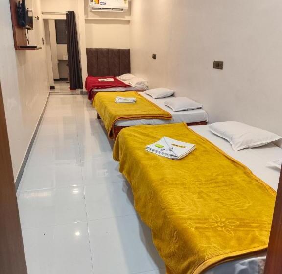 ホテル Kanchan Kesari Palace, Ujjain