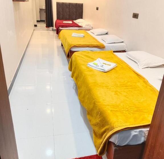 ホテル Kanchan Kesari Palace, Ujjain