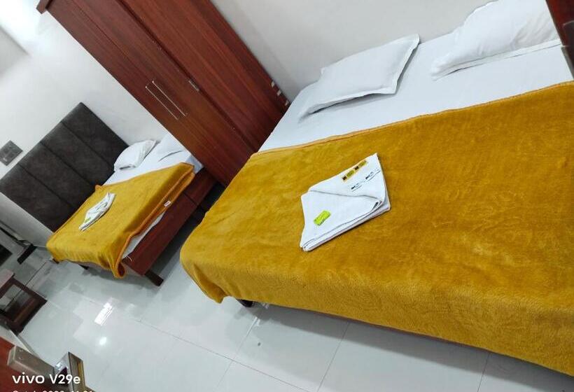 ホテル Kanchan Kesari Palace, Ujjain