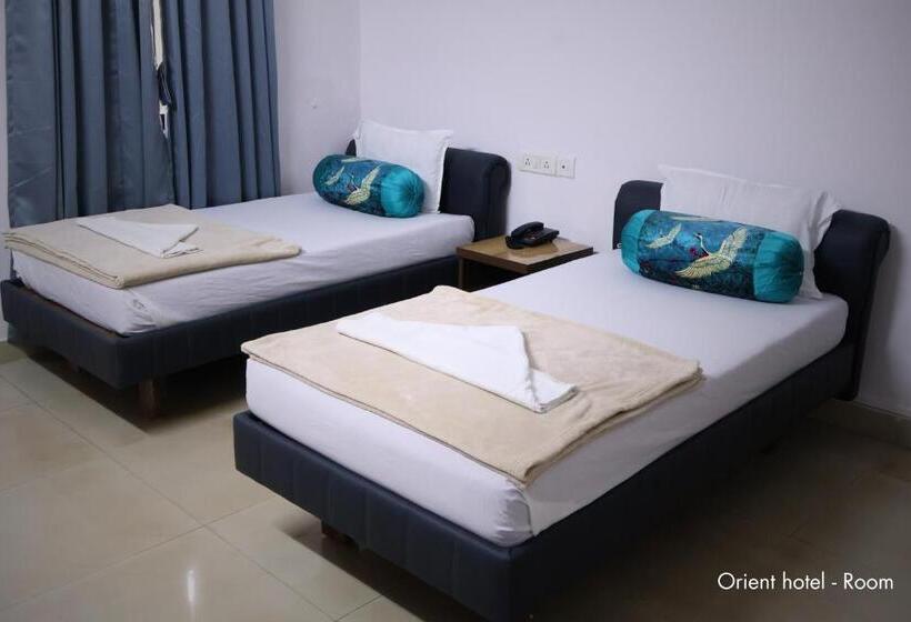 Hotel Orient Royal   Calangute Beach, Goa