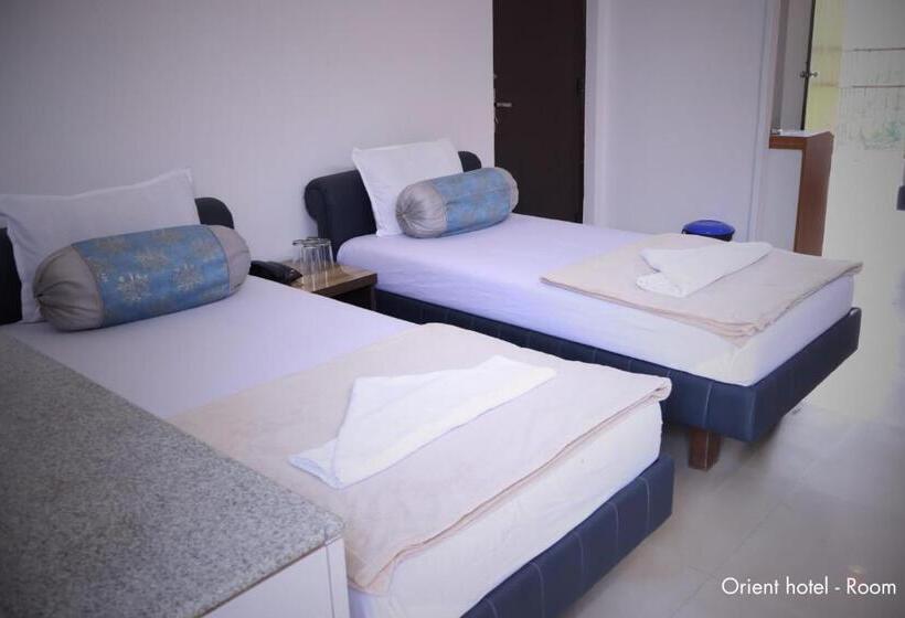 Hotel Orient Royal   Calangute Beach, Goa