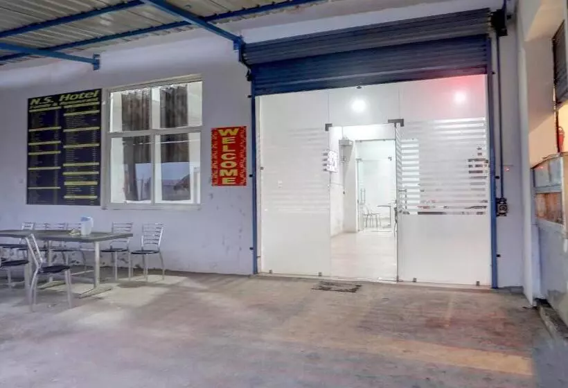 Hotelli Oyo Ns Family Restaurant