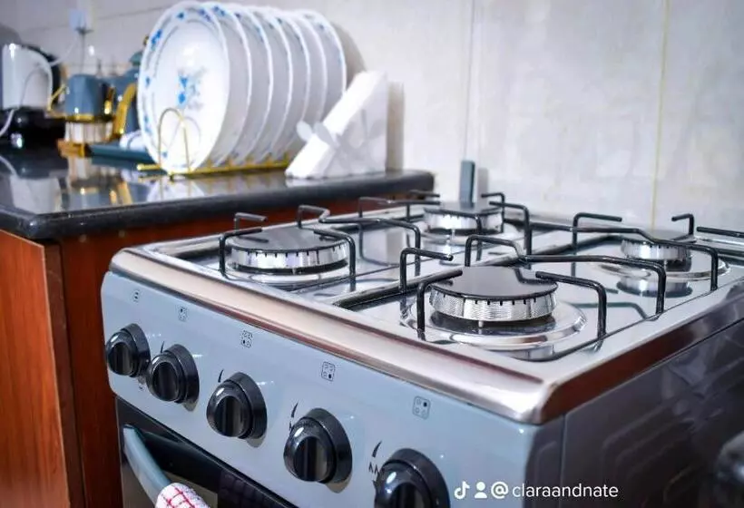 هتل Jkia Sgr Transit Pod