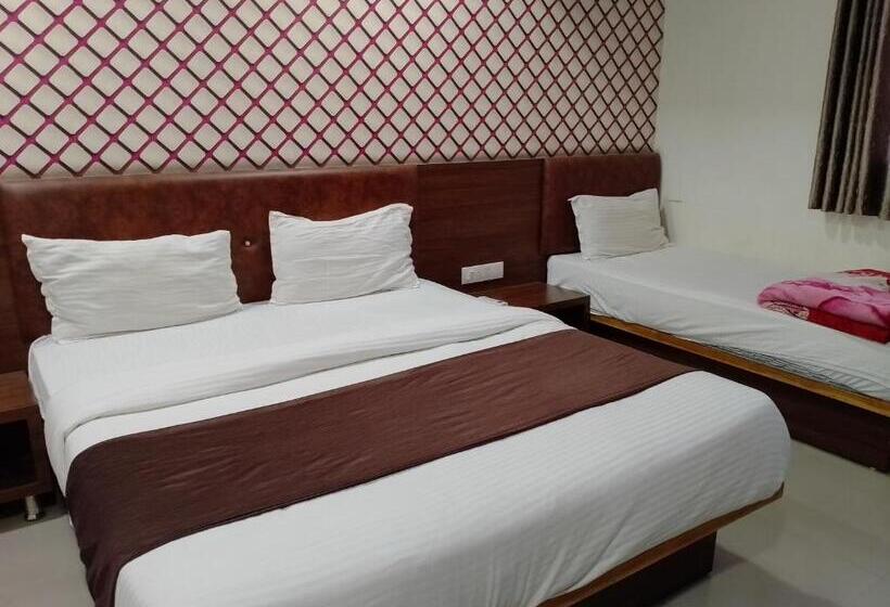 Отель Royal Blue