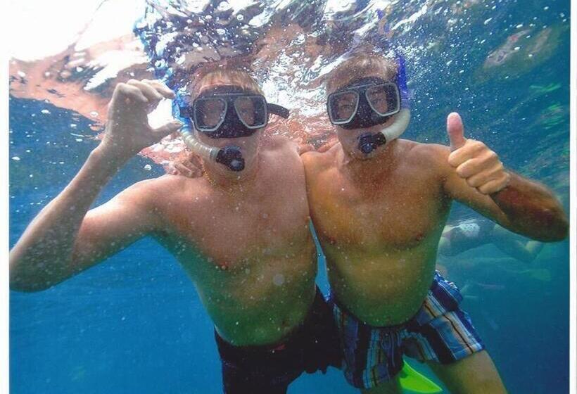 فندق Studio Apartments The Strand And South Townsville