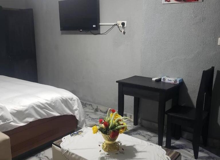 هتل Sunrise Center Bonapriso 107