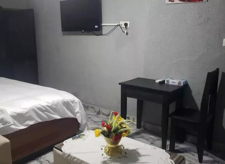 هتل Sunrise Center Bonapriso   107