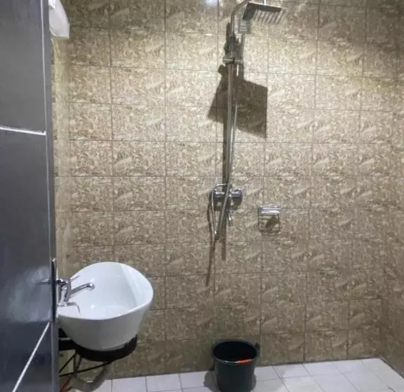 هتل Sunrise Center Bonapriso   107