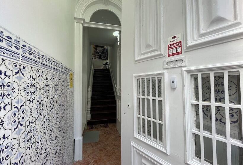 Owls Hostel Ildefonso