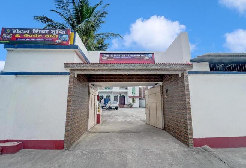 Hotell Shiv Tripti And Banquet Hall
