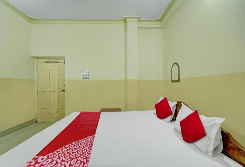 Hotell Shiv Tripti And Banquet Hall