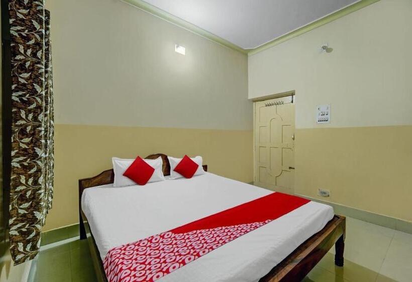 Hotell Shiv Tripti And Banquet Hall