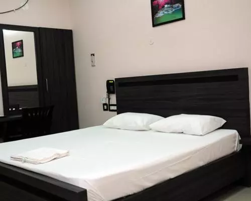 Majatalo Azhagappa Residential