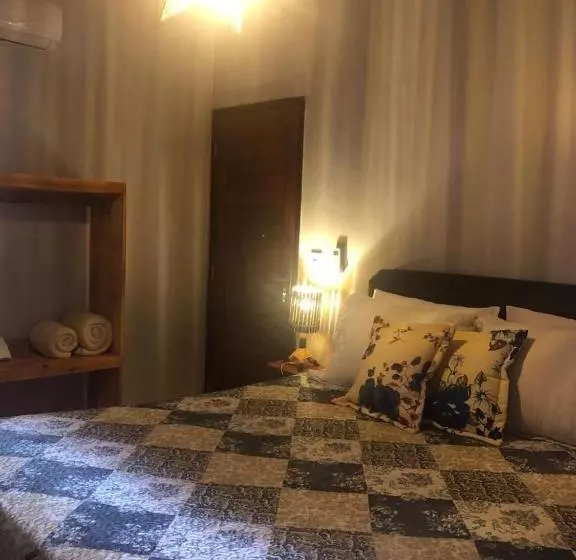 ペンション Casa Milagres Do Porto   Suítes