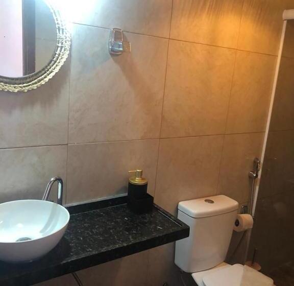 بنسيون Casa Milagres Do Porto   Suítes