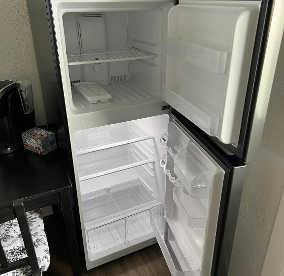 ペンション Cozy Private Studio W/own Yard 3mi From Beach