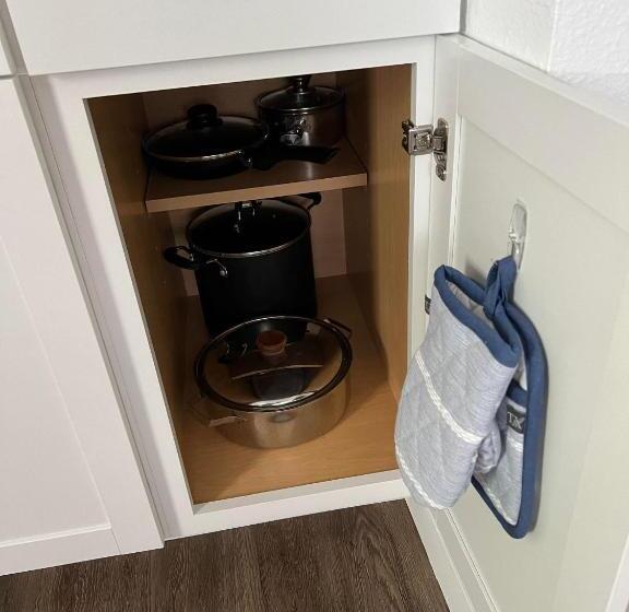 ペンション Cozy Private Studio W/own Yard 3mi From Beach