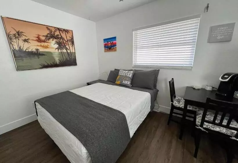 Majatalo Cozy Private Studio W/own Yard   3mi From Beach