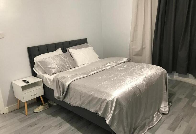 ペンション Rose Cottage