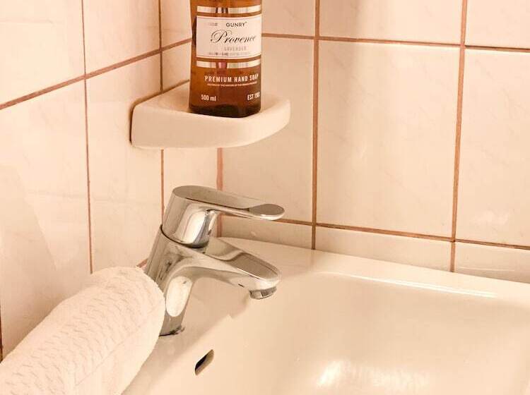 پانسیون The Blueberry Inn