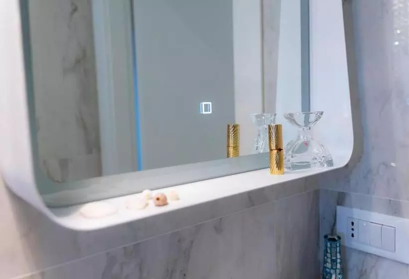 Majatalo White Loft Relais Stapane