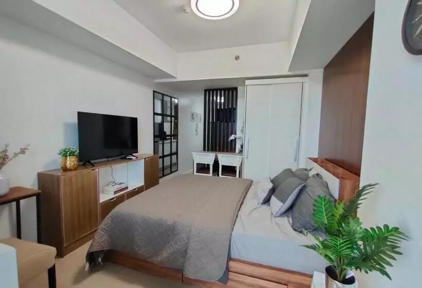 The Aces Crib, Simplicity And Elegance
