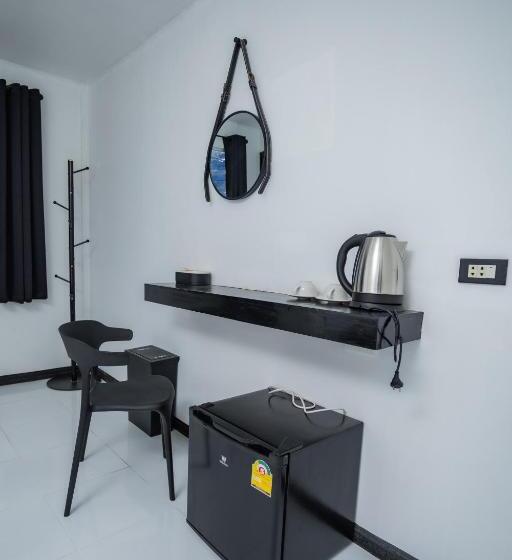 The Bright House, Koh Phi Phi