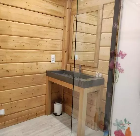 ベッドアンドブレックファースト Le Chalet Des 4 Saisons