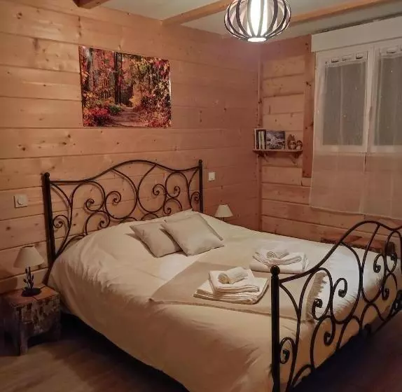 ベッドアンドブレックファースト Le Chalet Des 4 Saisons