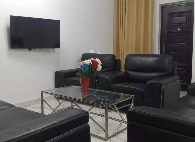 ホテル Adwoa Asantewaa Memorial