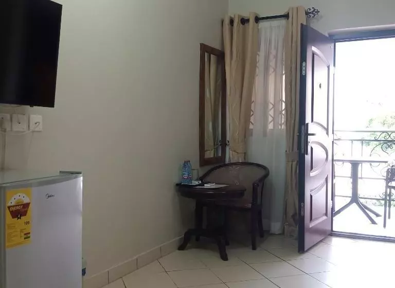 ホテル Adwoa Asantewaa Memorial