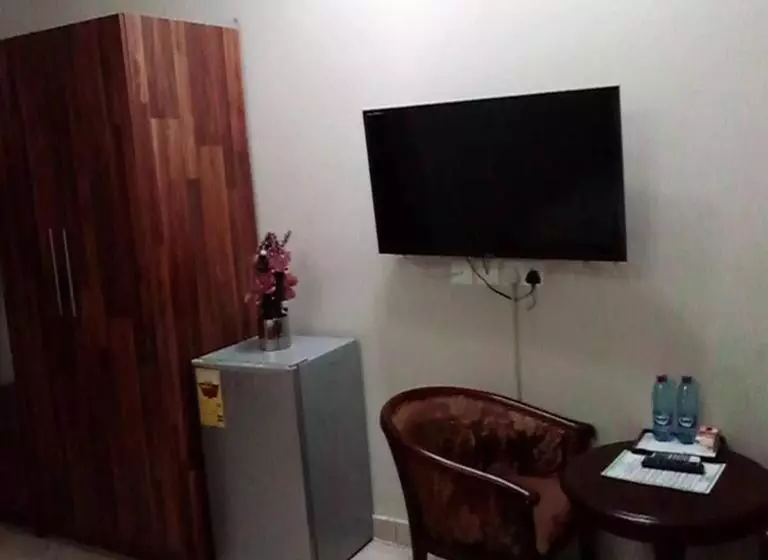 ホテル Adwoa Asantewaa Memorial