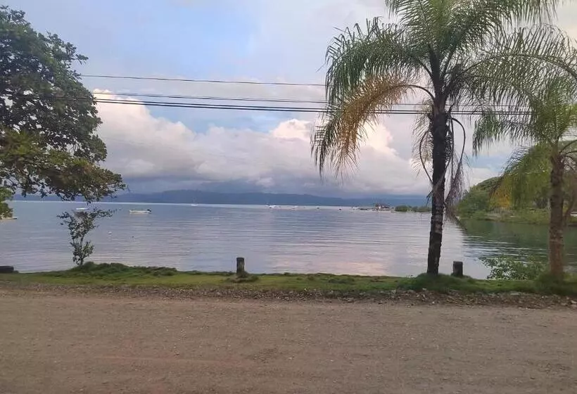 ホテル Cabinas Las Palmas