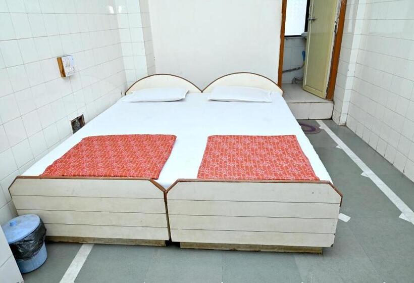 Hotell Mayuresh Lodge