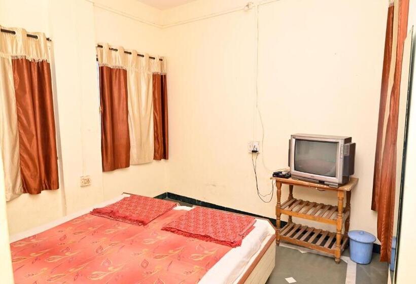 Hotell Mayuresh Lodge