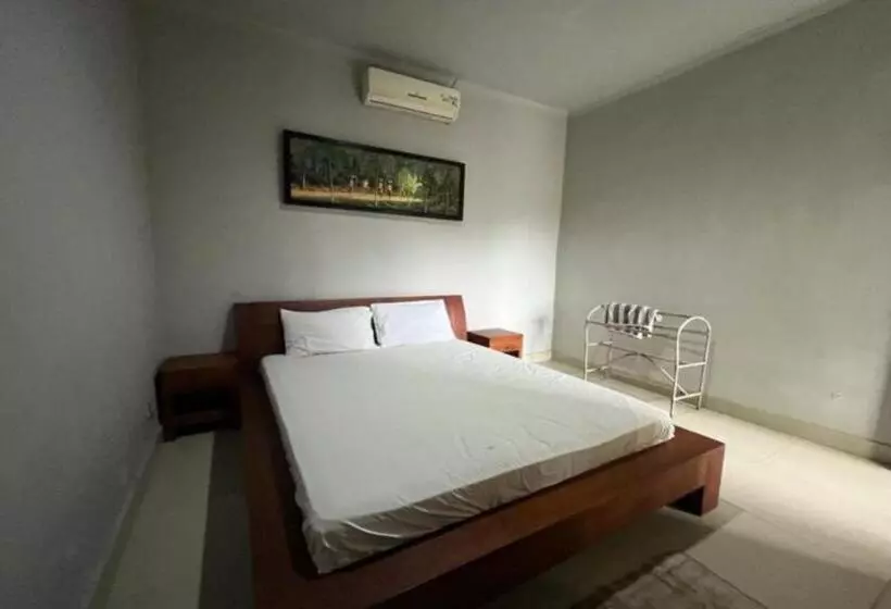 هتل Oyo 93206 Penginapan Budi Syariah