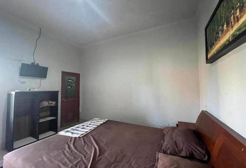 هتل Oyo 93206 Penginapan Budi Syariah