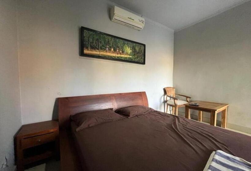 هتل Oyo 93206 Penginapan Budi Syariah