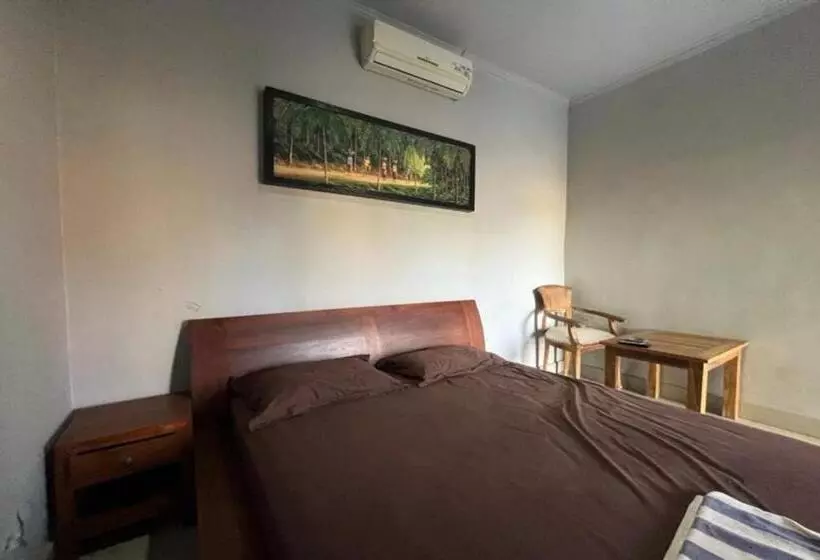 هتل Oyo 93206 Penginapan Budi Syariah
