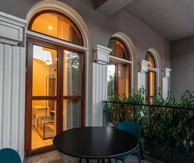 هتل Vermont Boutique