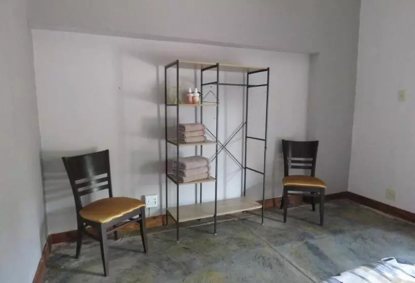 پانسیون Faith City Guesthouse