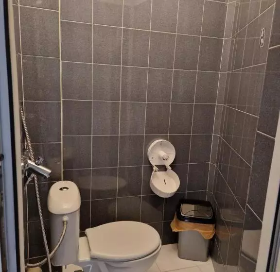 ペンション Lambo S Corner Varna   Guest Rooms