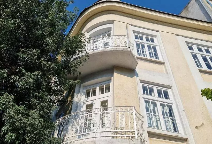 ペンション Lambo S Corner Varna   Guest Rooms