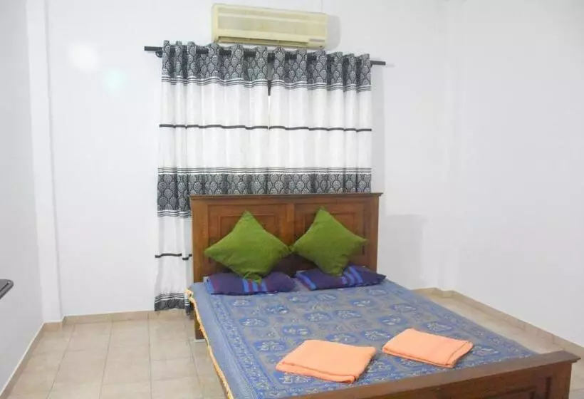 ペンション Maharagama Shehan