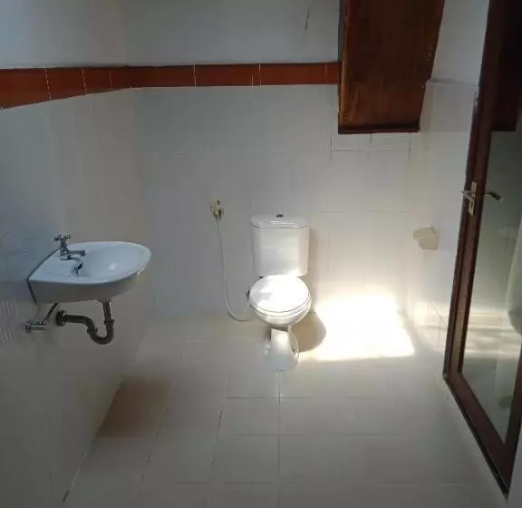 ペンション Meno Melani Guesthouse