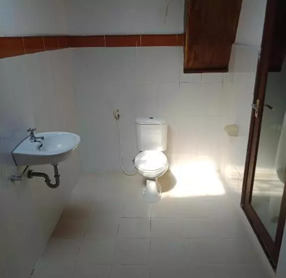 ペンション Meno Melani Guesthouse