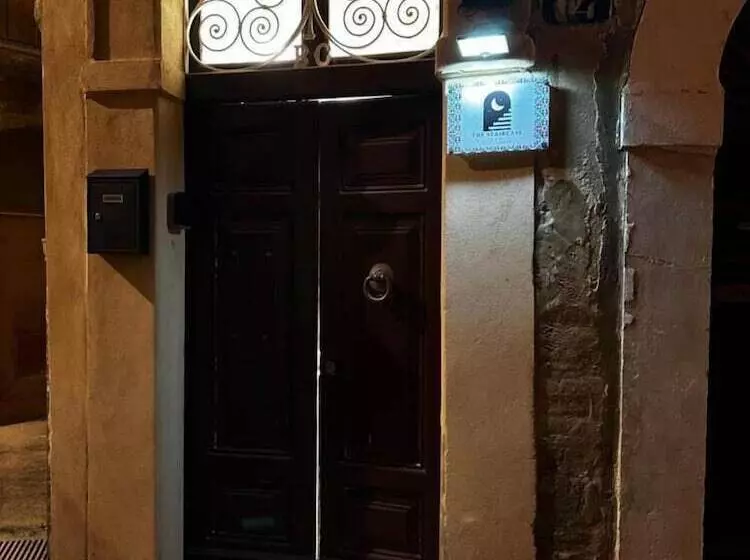 پانسیون Room In B&b   The Staircase   Caltagirone